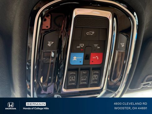 Used 2022 Jeep Grand Cherokee Summit AWD/4WD image 25