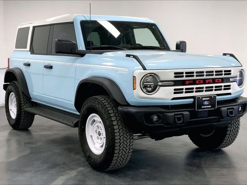 New 2025 Ford Bronco Heritage Edition image 2