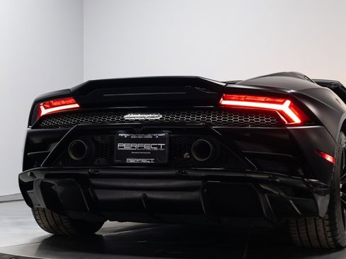 Used 2021 Lamborghini Huracan EVO image 82