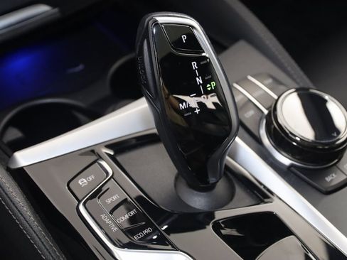 Used 2023 BMW M550i xDrive w/ Executive Package image 7