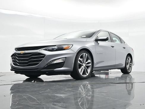 Used 2023 Chevrolet Malibu LT FWD image 25