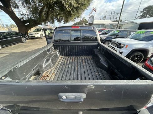 Used 2012 Toyota Tacoma PreRunner image 22