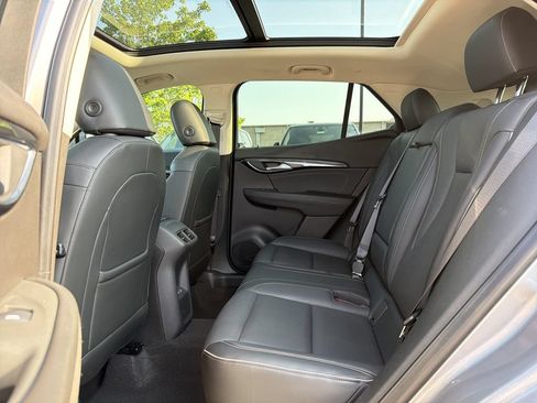 Used 2021 Buick Envision Essence w/ Technology Package I FWD image 13