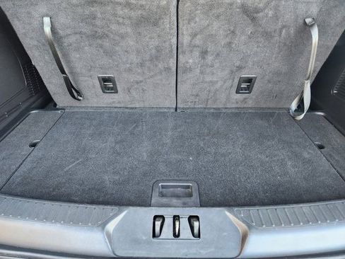 Used 2024 Ford Explorer XLT w/ Equipment Group 202A image 21