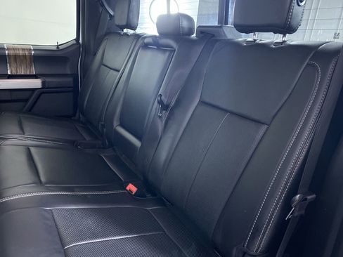 Used 2019 Ford F150 Lariat image 13