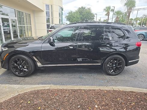 Used 2022 BMW X7 xDrive40i w/ Luxury Seating Package AWD/4WD image 2