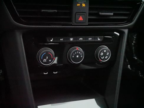 Certified 2025 Volkswagen Taos S AWD/4WD image 23