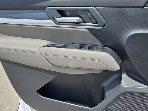 New 2026 GMC Terrain Elevation FWD image 13