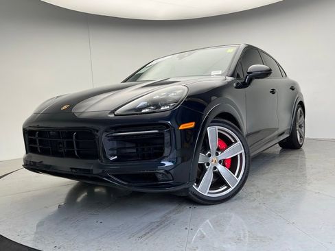 Certified 2023 Porsche Cayenne GTS AWD/4WD image 1