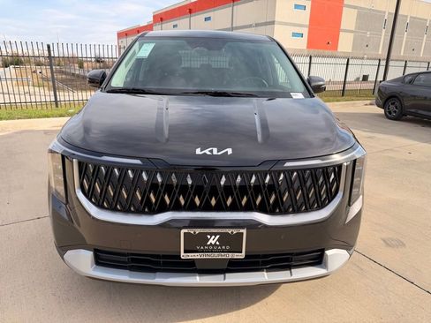 New 2026 Kia Carnival FWD image 7