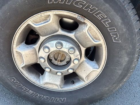 Used 2010 Ford F250 Lariat AWD/4WD image 14