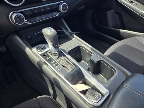 Used 2024 Nissan Sentra SV FWD image 17