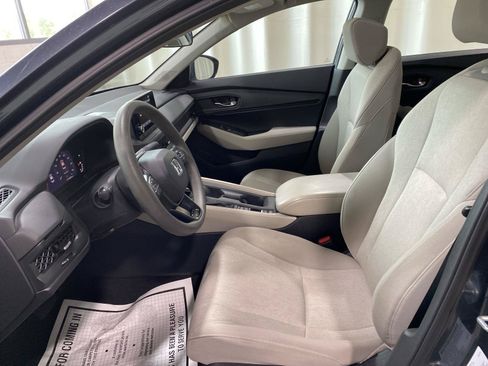 Used 2024 Honda Accord EX image 17