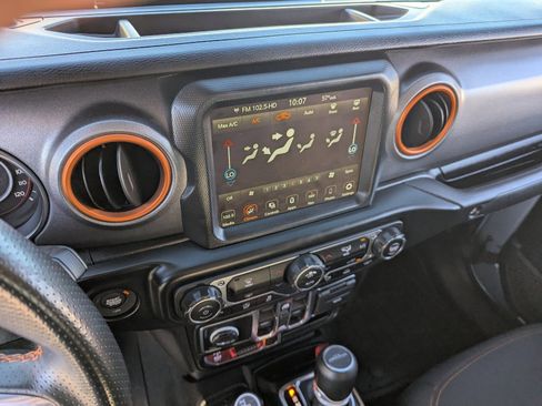 Used 2021 Jeep Gladiator Mojave image 26