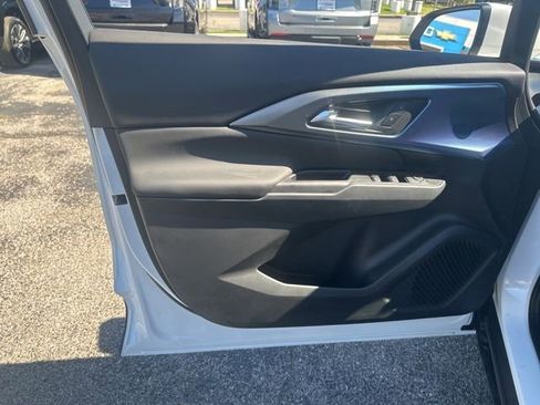 New 2026 Chevrolet Equinox EV LT image 11