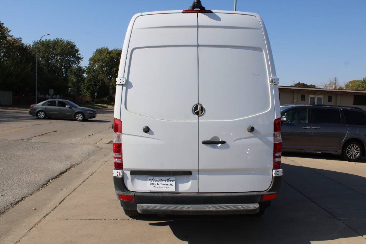 Used 2018 Mercedes-Benz Sprinter 2500 image 4
