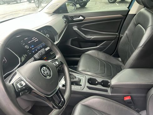 Used 2020 Volkswagen Jetta SEL Premium FWD image 9