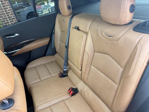 Used 2020 Cadillac XT4 Premium Luxury FWD image 19