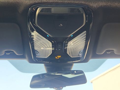 Used 2023 BMW 330i xDrive Sedan w/ Premium Package image 20