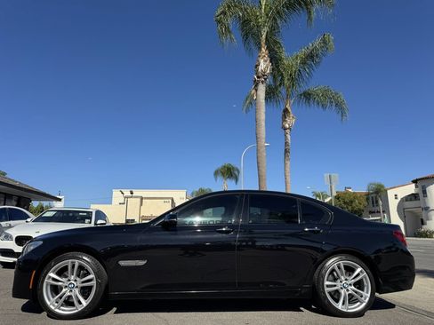Used 2014 BMW 740i image 2