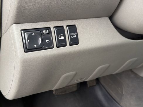 Used 2019 Nissan Frontier SV image 17