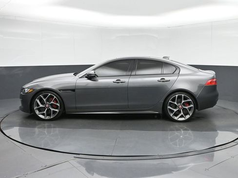 Used 2019 Jaguar XE S image 4