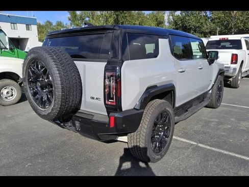Used 2025 GMC Hummer EV 2X AWD/4WD image 4