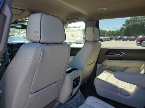 New 2026 GMC Yukon XL Denali RWD image 10