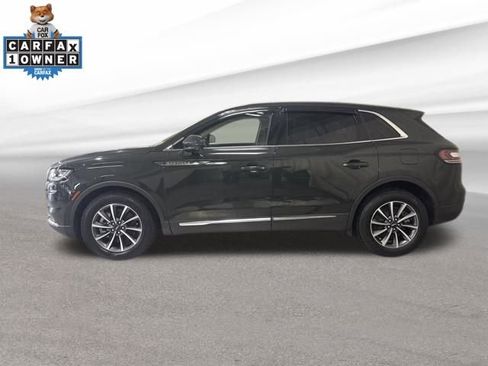 Used 2022 Lincoln Nautilus AWD image 4