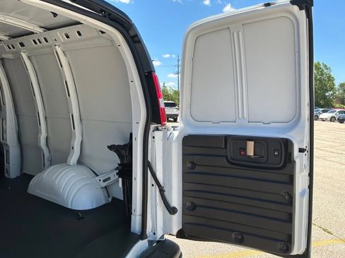 New 2026 GMC Savana 2500 Extended w/ Safety Package RWD image 25