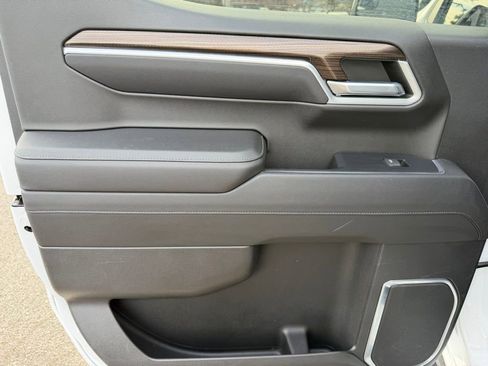 Used 2022 Chevrolet Silverado 1500 RST image 25