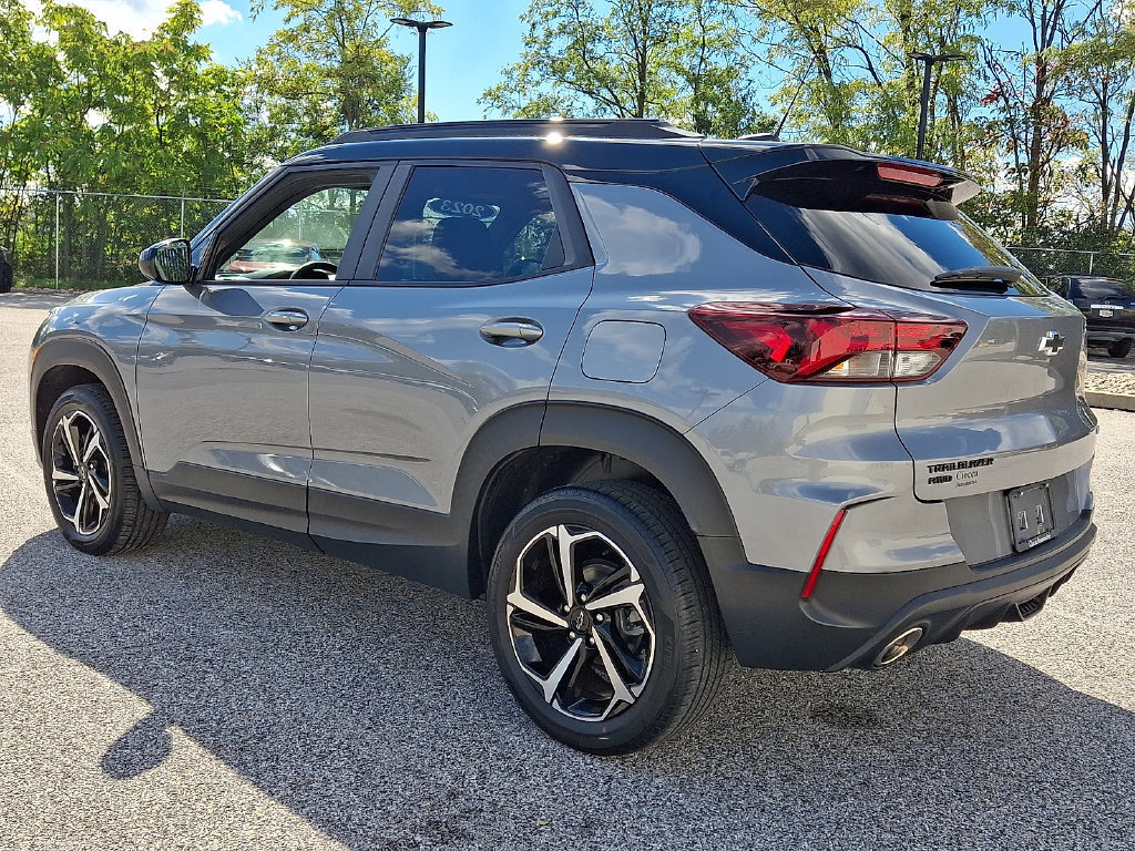 Used 2023 Chevrolet TrailBlazer RS w/ Convenience Package AWD/4WD image 7
