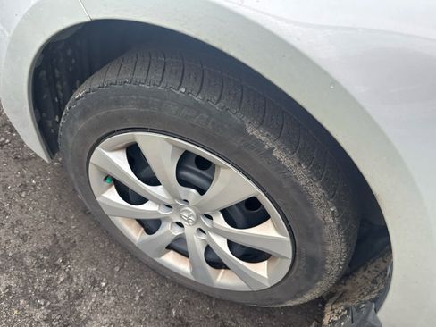 Used 2022 Toyota Corolla LE FWD image 7