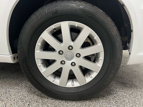 Used 2016 Chrysler Town & Country Touring image 23