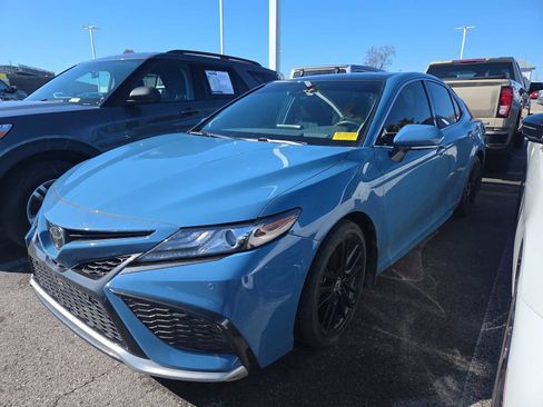 Used 2023 Toyota Camry XSE w/ Navigation Package image 5