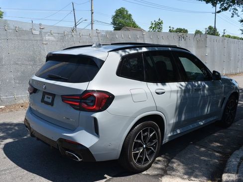 Used 2024 BMW X3 xDrive30i w/ M Sport Package AWD/4WD image 6