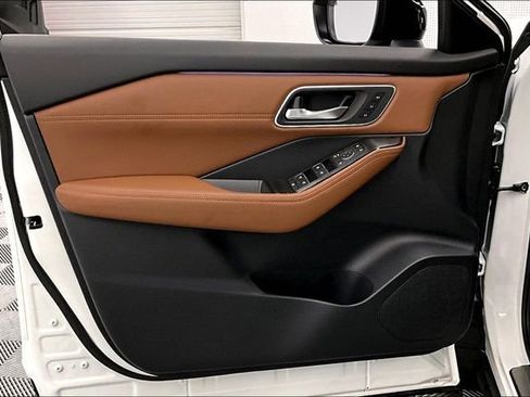 New 2026 Nissan Rogue Platinum w/ Platinum Premium Package image 28