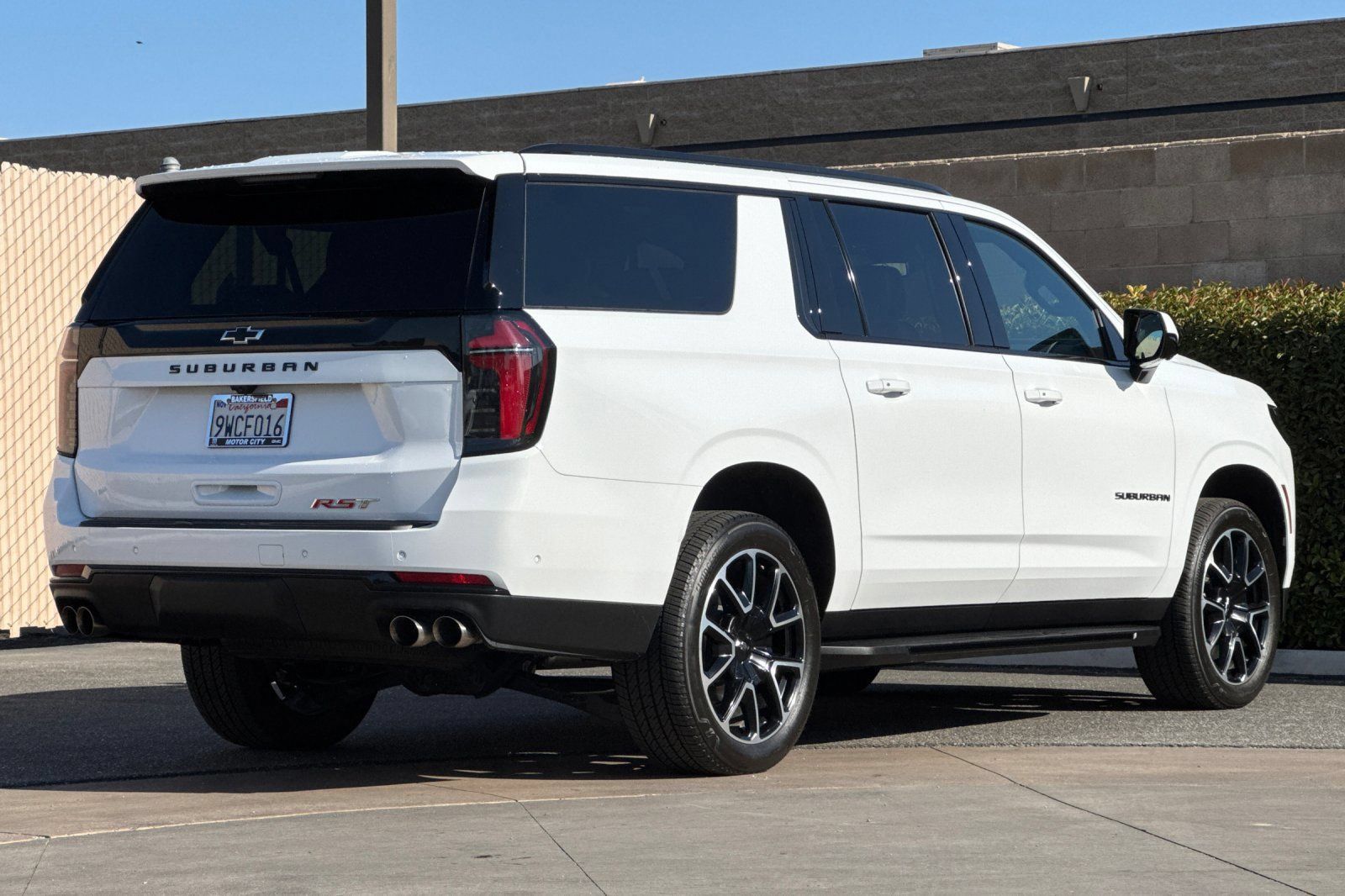 Certified 2026 Chevrolet Suburban RST RWD image 4