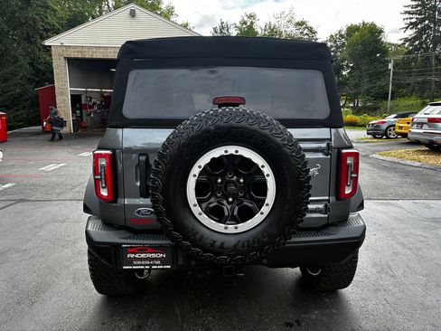 Used 2022 Ford Bronco Badlands w/ Sasquatch Package AWD/4WD image 11