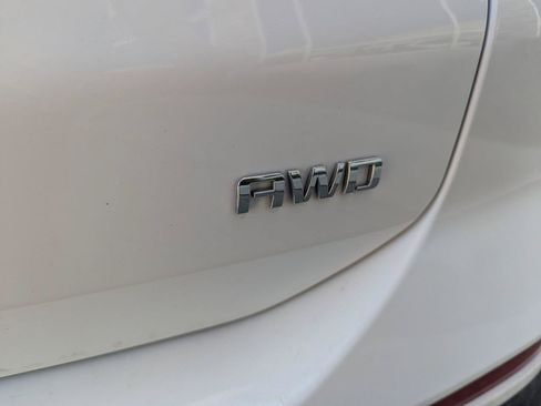 Used 2022 Chevrolet Equinox LS AWD/4WD image 24
