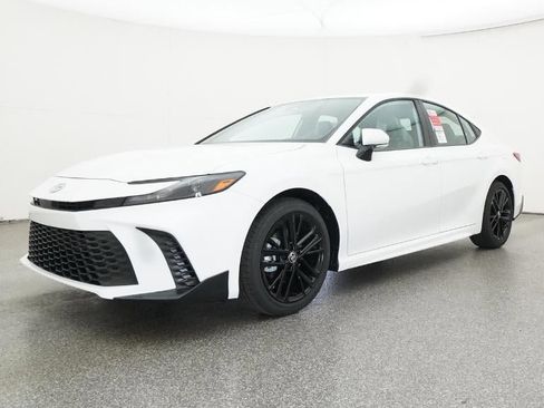 New 2026 Toyota Camry SE image 17