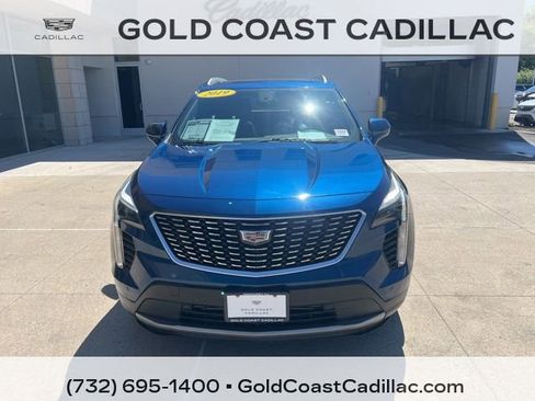 Used 2019 Cadillac XT4 Premium Luxury w/ Cold Weather Package FWD image 5