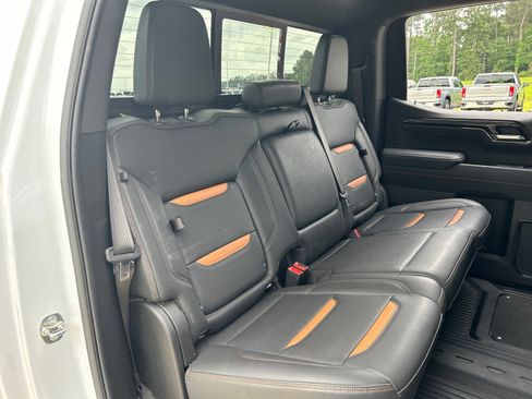 Used 2025 GMC Sierra 1500 AT4 w/ AT4 Premium Package AWD/4WD image 21