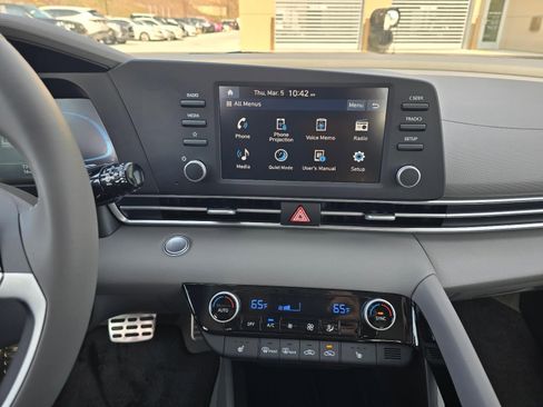 New 2026 Hyundai Elantra SEL Sport Premium image 15