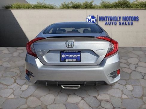 Used 2019 Honda Civic Sport image 4
