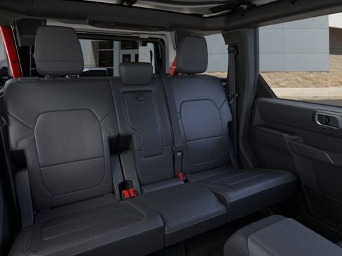 New 2025 Ford Bronco Badlands image 11