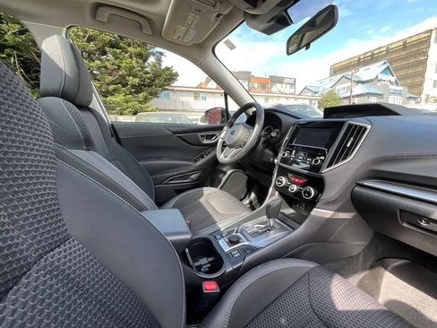 Certified 2022 Subaru Forester Premium AWD/4WD image 19