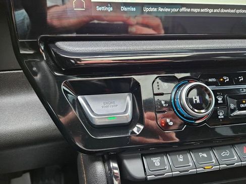 Used 2024 GMC Sierra 3500 AT4 w/ AT4 Preferred Package image 33