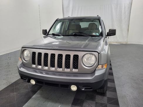 Used 2014 Jeep Patriot Sport w/ Power Value Group AWD/4WD image 15
