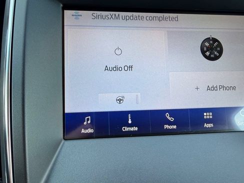 Used 2019 Ford Edge Titanium w/ Cold Weather Package FWD image 19